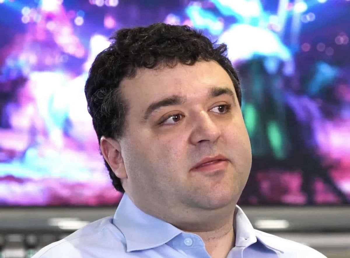 Cyrus Baseghi Shares How to Get Better With Making Sales