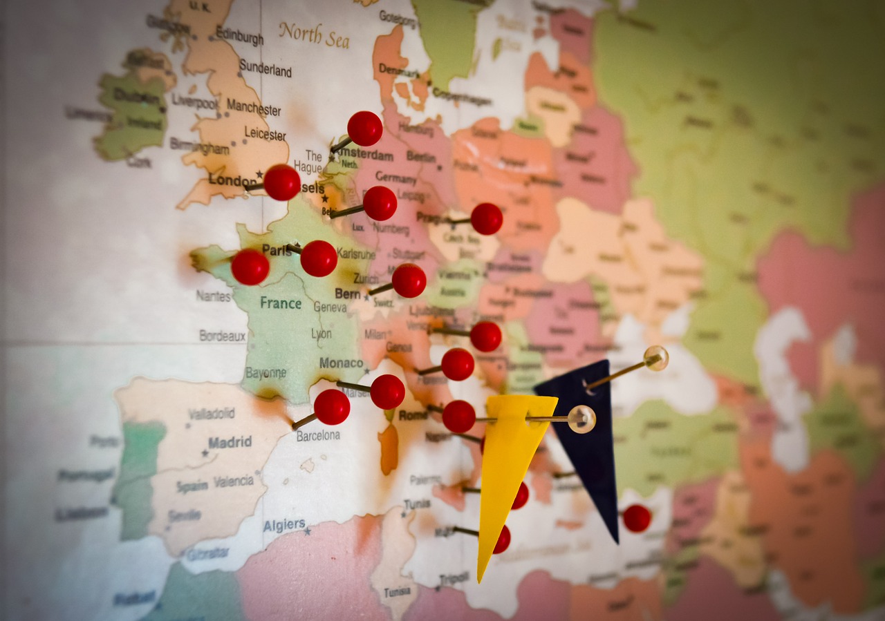 How to Make a Living As a Travelling Nomad Blogger?